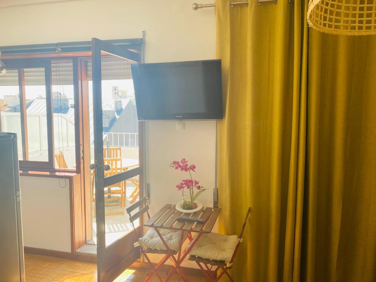 Apartamento Com Patio Na Rua Principal Da Cidade OOporto Esterno foto